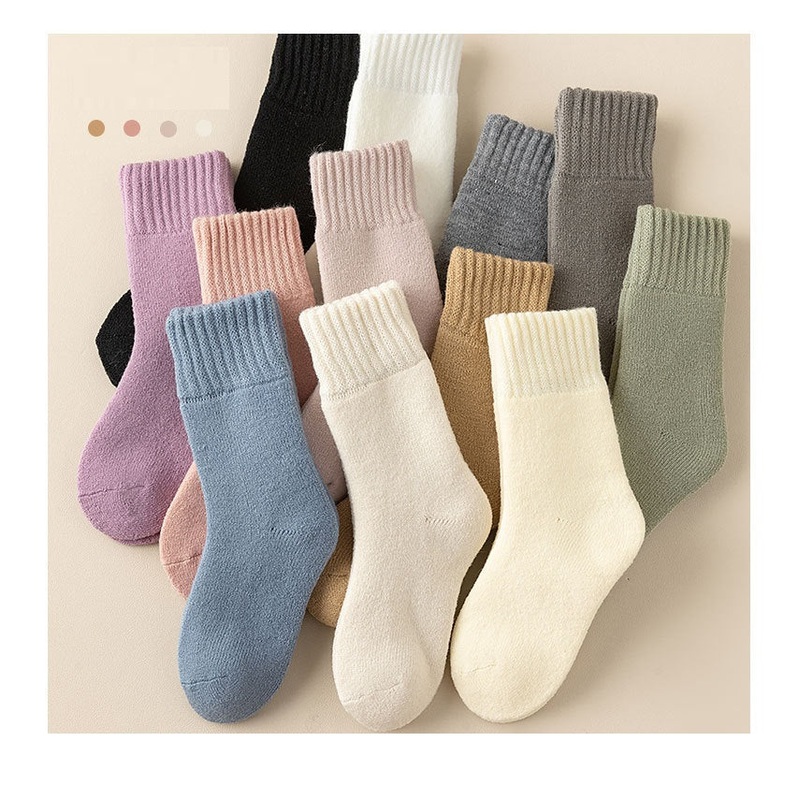 Winter/Autumn Candy-Colored Mid-Calf Socks in Combed Cotton for Warmth and Comfort